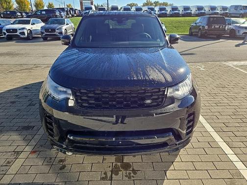 2025 Land Rover Discovery P300 Dynamic SE