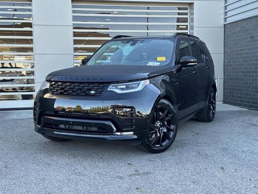 2025 Land Rover Discovery P300 Dynamic SE