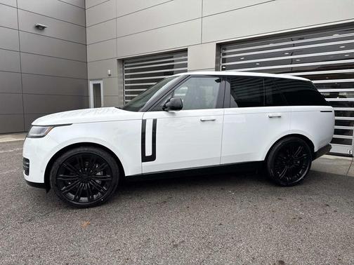 White 2026 Land Rover Range Rover P400 SE