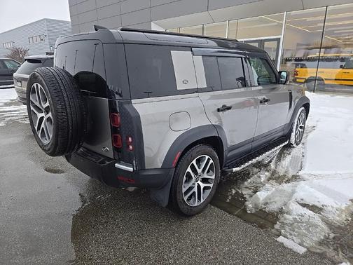 2022 Land Rover Defender 110 XS Edition