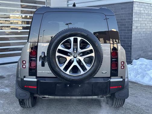 2022 Land Rover Defender 110 XS Edition