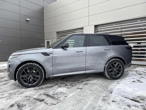 2025 Land Rover Range Rover Sport SE