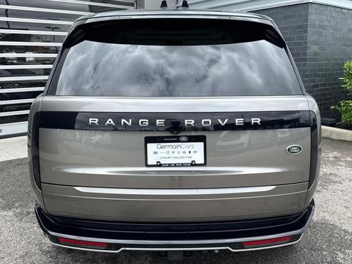 2023 Land Rover Range Rover P400 SE