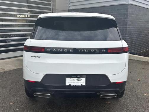 2025 Land Rover Range Rover Sport SE