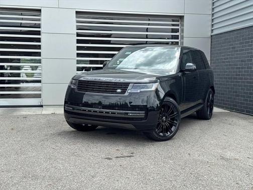 2025 Land Rover Range Rover P400 SE