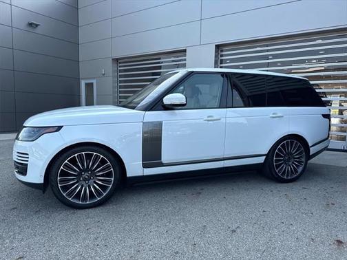 2022 Land Rover Range Rover P525 Westminster