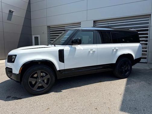 2023 Land Rover Defender 130 X-Dynamic SE