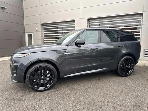 2025 Land Rover Range Rover Sport SE
