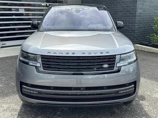 2023 Land Rover Range Rover P530 SE