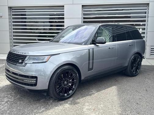 2023 Land Rover Range Rover P530 SE