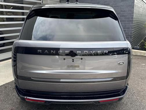 2023 Land Rover Range Rover P530 SE