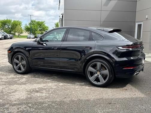 2024 Porsche Cayenne S