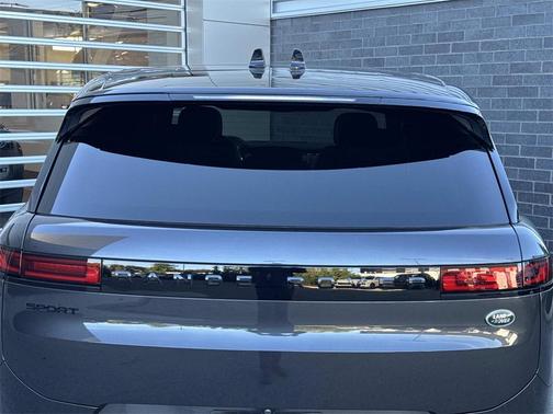 2023 Land Rover Range Rover Sport SE
