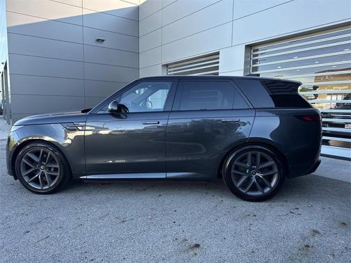 2023 Land Rover Range Rover Sport SE
