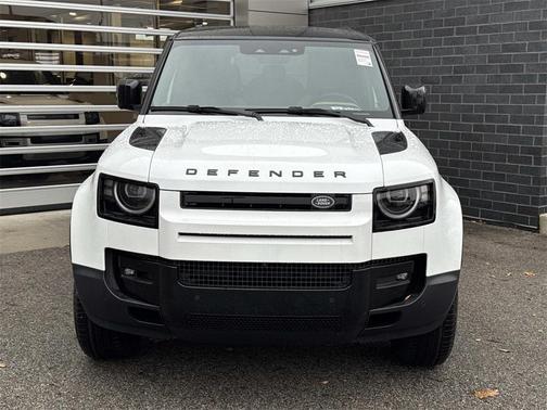 2026 Land Rover Defender P300 S