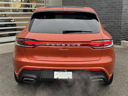 2024 Porsche Macan Base