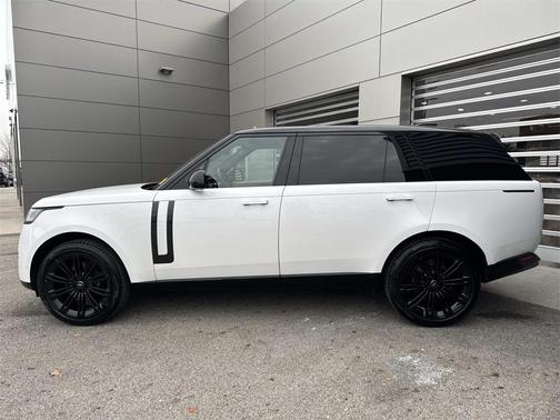 2024 Land Rover Range Rover P400 SE