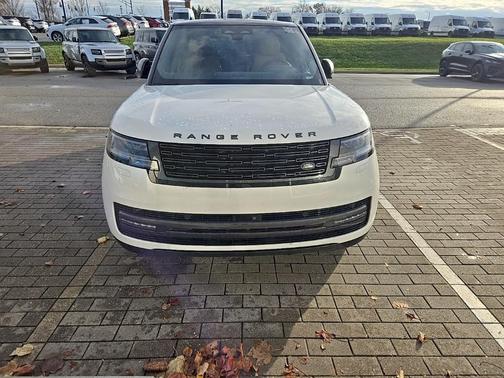 2024 Land Rover Range Rover P400 SE