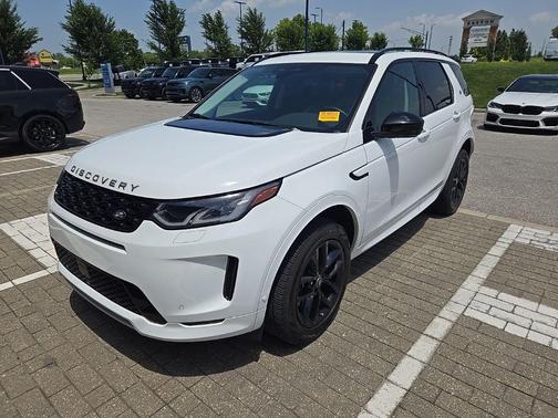 Fuji White 2025 Land Rover Discovery Sport S