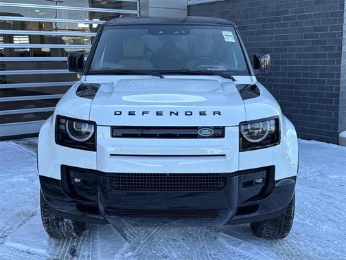 2026 Land Rover Defender X-Dynamic SE