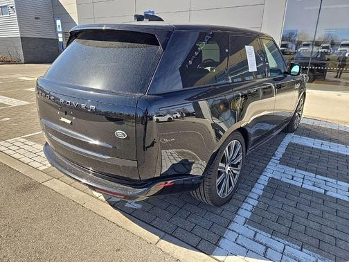 2023 Land Rover Range Rover P530 SE