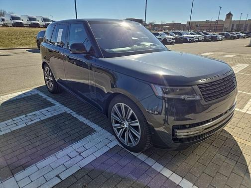 2023 Land Rover Range Rover P530 SE