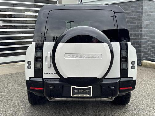 2026 Land Rover Defender P400 X-Dynamic SE