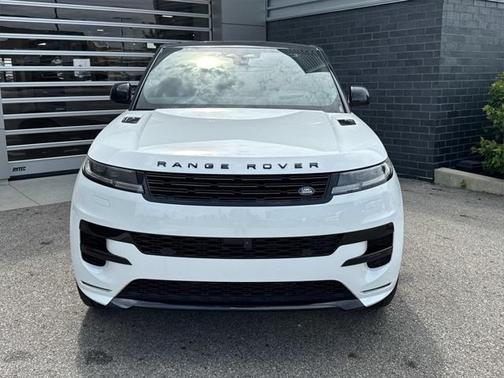2025 Land Rover Range Rover Sport SE