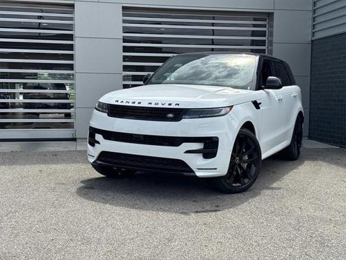 2025 Land Rover Range Rover Sport SE