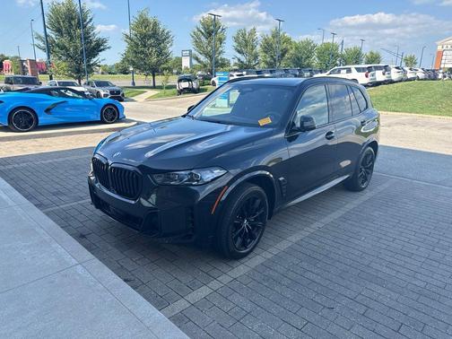 Black Sapphire Metallic 2024 BMW X5 xDrive40i