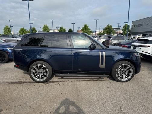 2023 Land Rover Range Rover P530 SE