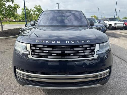 2023 Land Rover Range Rover P530 SE