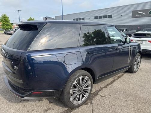 2023 Land Rover Range Rover P530 SE