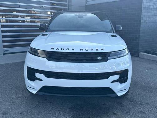 2025 Land Rover Range Rover Sport SE