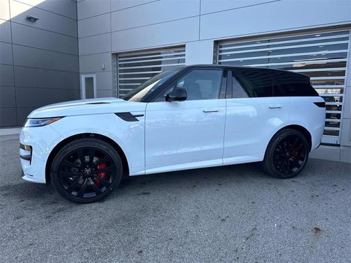 2025 Land Rover Range Rover Sport SE