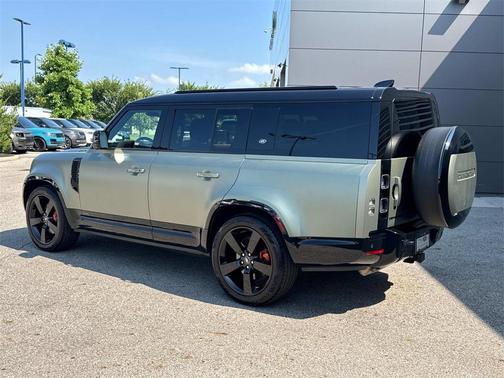 2024 Land Rover Defender 130 P400 X