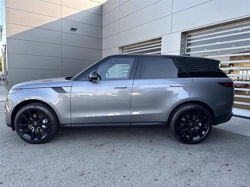 2025 Land Rover Range Rover Sport SE