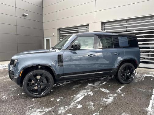 2026 Land Rover Defender X-Dynamic SE