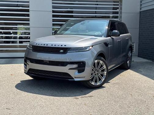 2025 Land Rover Range Rover Sport SE