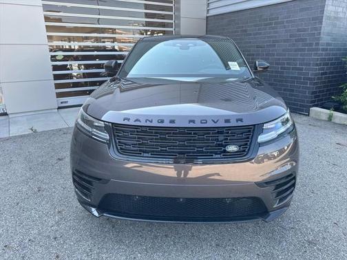 2026 Land Rover Range Rover Velar P250 SE R-Dynamic