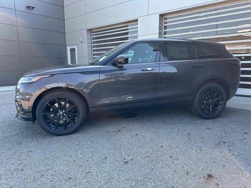 2026 Land Rover Range Rover Velar P250 SE R-Dynamic