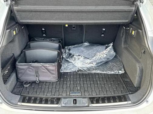 2025 Jaguar F-PACE R-Dynamic S P400 AWD Automatic