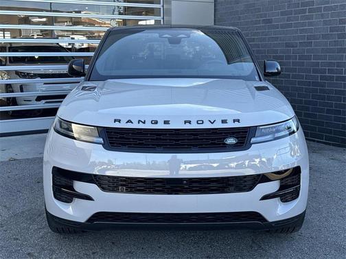 2025 Land Rover Range Rover Sport SE