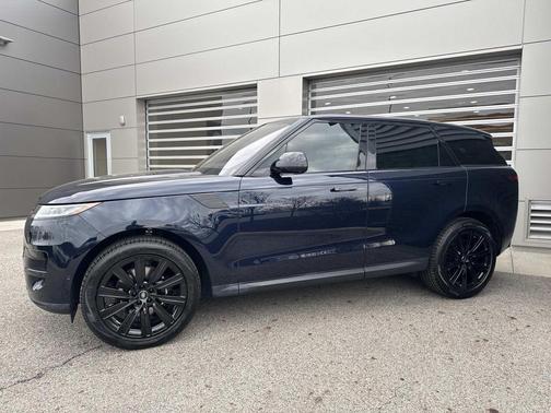 2023 Land Rover Range Rover Sport SE