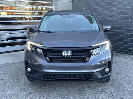 Modern Steel Metallic 2022 Honda Pilot AWD Special Edition