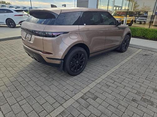 2024 Land Rover Range Rover Evoque Core S
