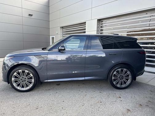 Varesine Blue Metallic 2024 Land Rover Range Rover Sport SE