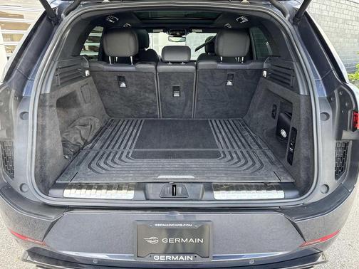 Varesine Blue Metallic 2024 Land Rover Range Rover Sport SE