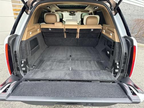 2023 Land Rover Range Rover SV