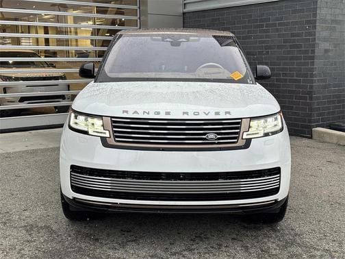 2023 Land Rover Range Rover SV